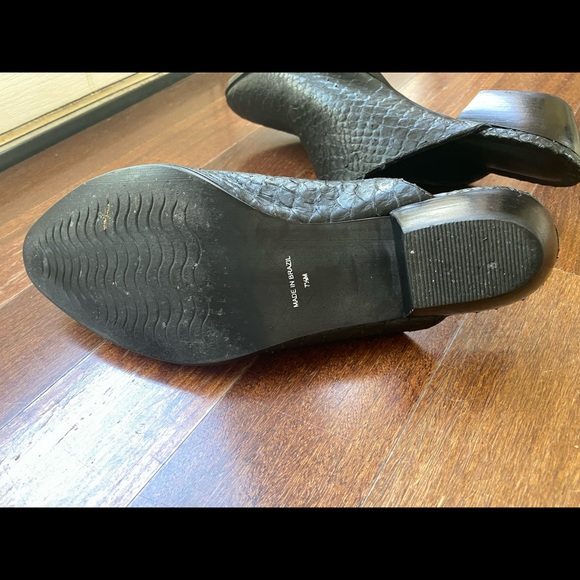 Matisse | Black Leather Clover Mules - Picture 4 of 7